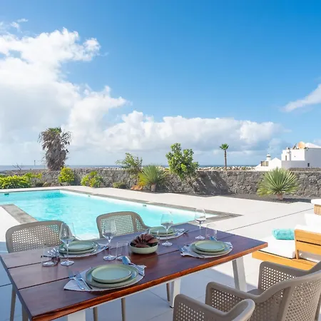Ereza Royal Elite 112 * Playa Blanca (Lanzarote)