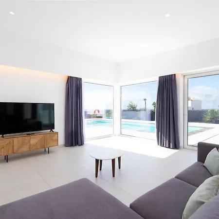 Ereza Royal Elite 112 Villa *